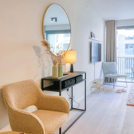 Apartament Cozy 5-person Near The In Ostenda